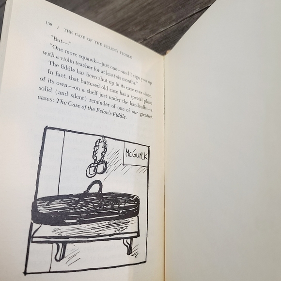 Vintage 80s The Case of the Felon's Fiddle by E.W. Hildick Book - Picture 12 of 13